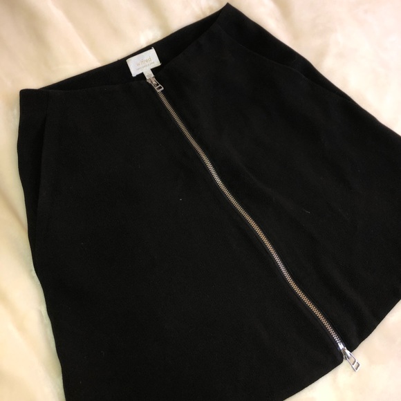 WILFRED skirt size 4, like new - Picture 2 of 3